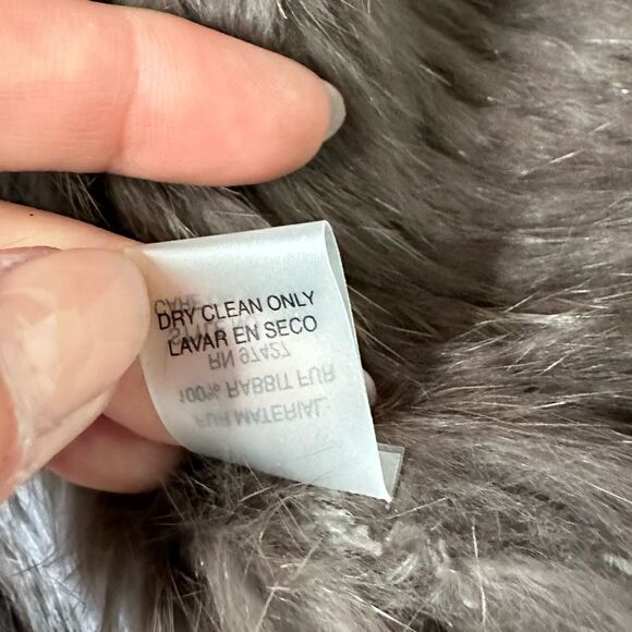 Dolce Cabo 100% Rabbit Fur Black & Gray Ombre Vest Size Large - Picture 13 of 13